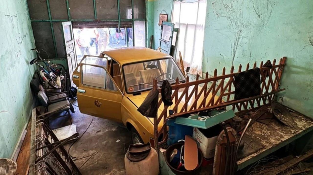 44 yıldır garajda saklıyordu! Fiat lisanslı Zastava dudak uçuklatan fiyata satıldı 1