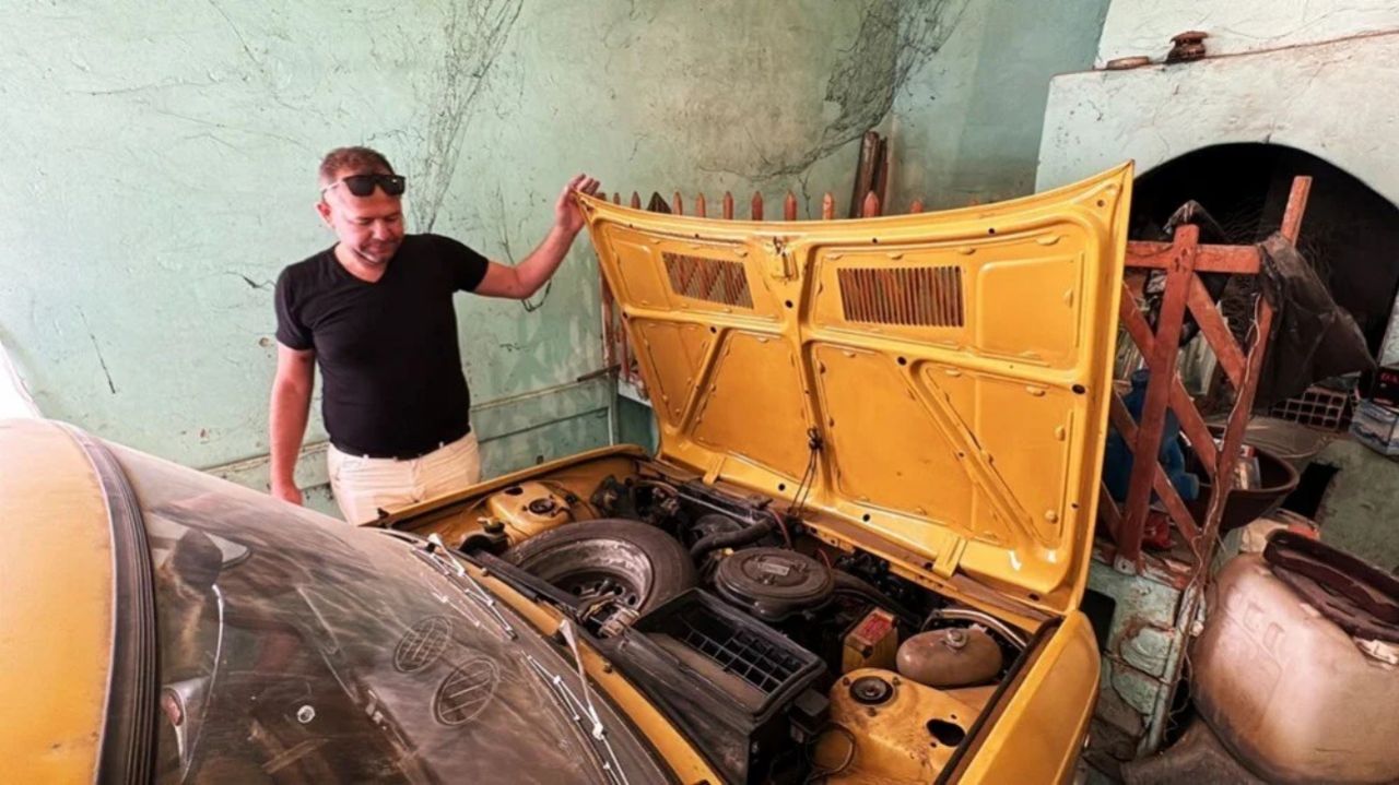 44 yıldır garajda saklıyordu! Fiat lisanslı Zastava dudak uçuklatan fiyata satıldı 3