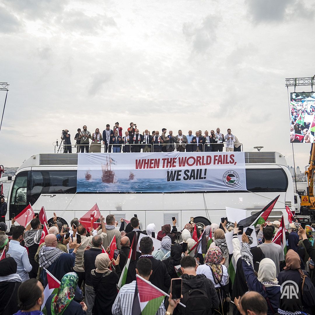 Binlerce insan tek yürek! Üsküdar'dan dünyaya mesaj: Türkiye insanlığın vicdanını koruyor! 4
