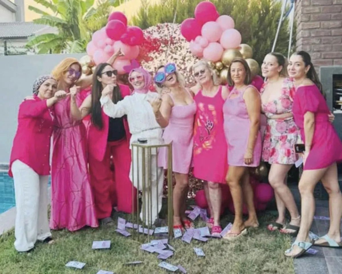 Antalya Emniyet Müdürü Arslan'ın rüşvet dosyası büyüyor: Pembe parti fotoğrafları ortaya çıktı 1