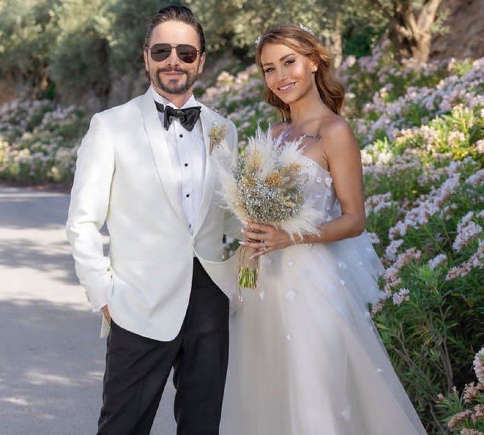 Ahmet Kural ve eşi Çağla Gizem Şahin, çocuklarının ABD vatandaşlığı alabilmesi için San Diego'ya gitti! Tepkiler gecikmedi 1