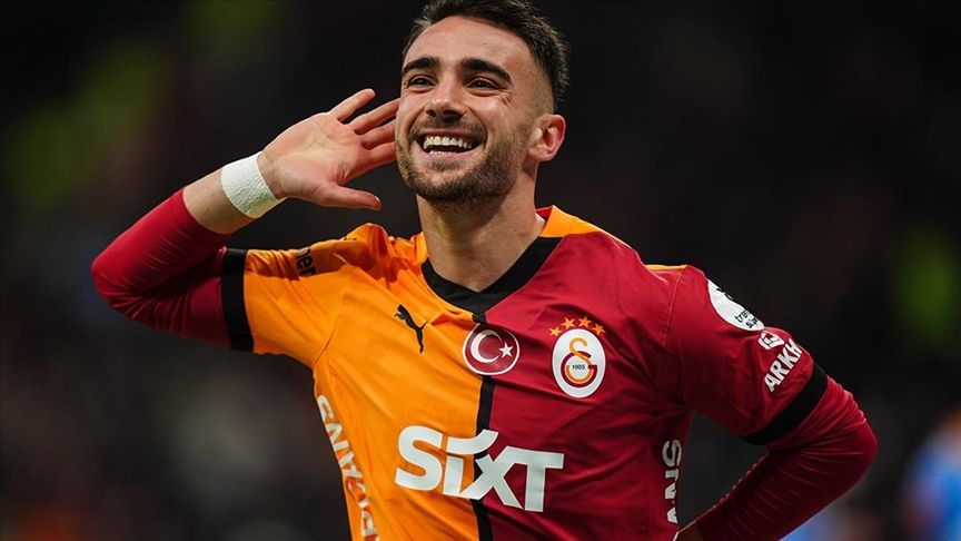 Galatasaray'ın Efsanesinden O İsme Şok Sözler: "Şampiyonlar Ligi'nde Lakayıt ve Şımarık Oynayamazsın!" 2