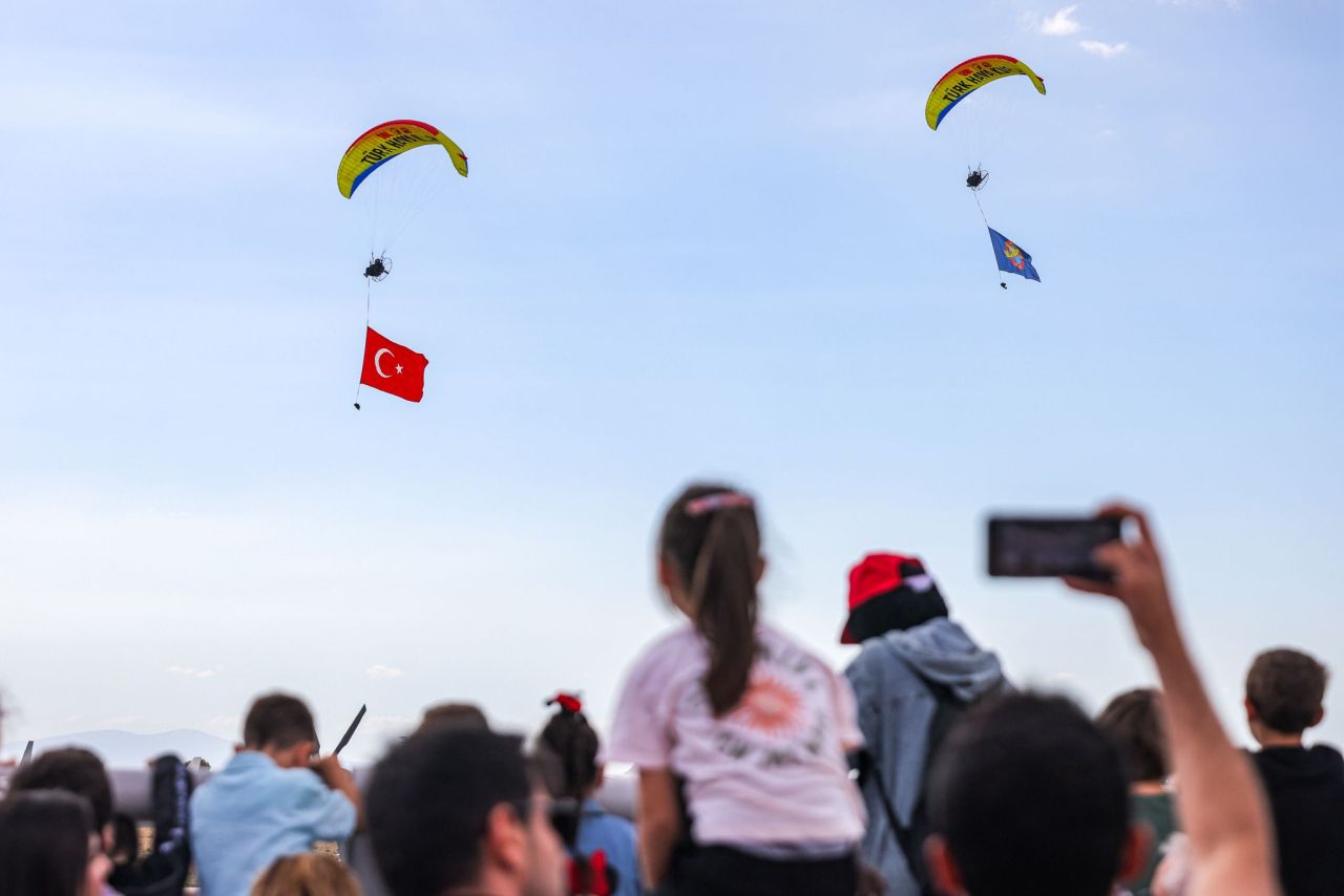 TEKNOFEST, Türkiye’nin yerli üretim gücünü gözler önüne sermeye devam ediyor! İstanbullular, alana akın etti! 8
