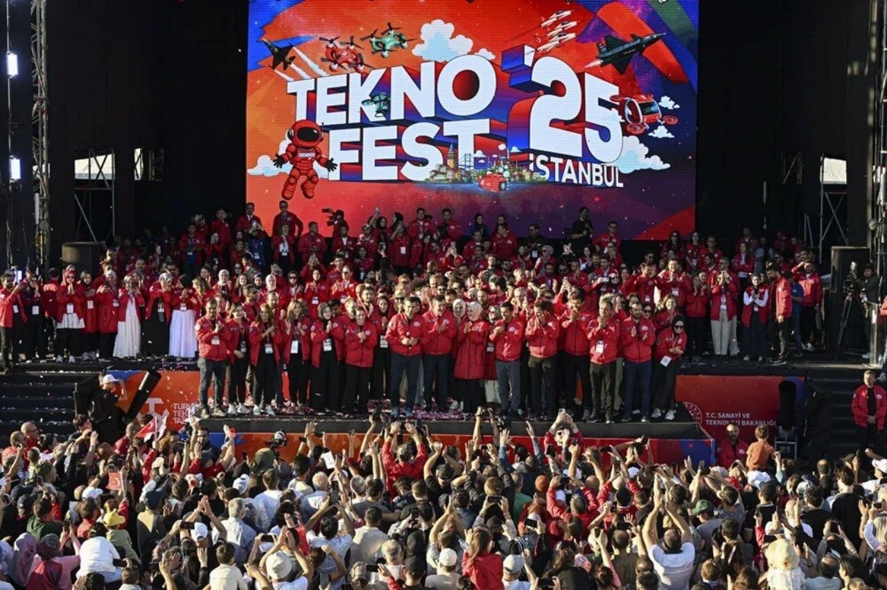 1 milyon 32 bin ziyaretçiyle teknoloji şöleni! Teknofest İstanbul sona erdi 1