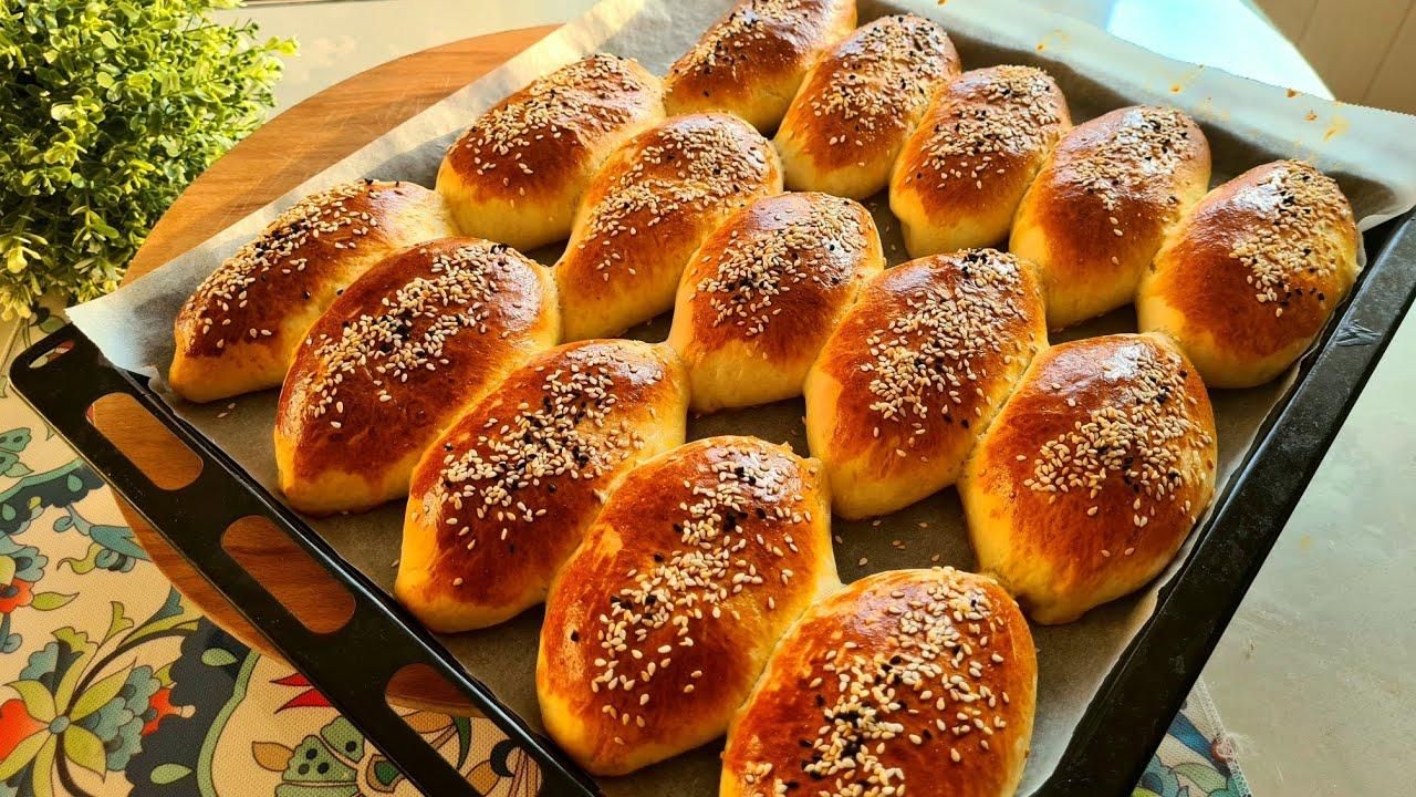 Hamura 1 kaşık eklemek yetiyor; Dereotlu poğaçanın kıyır kıyır olmasını sağlıyor 3