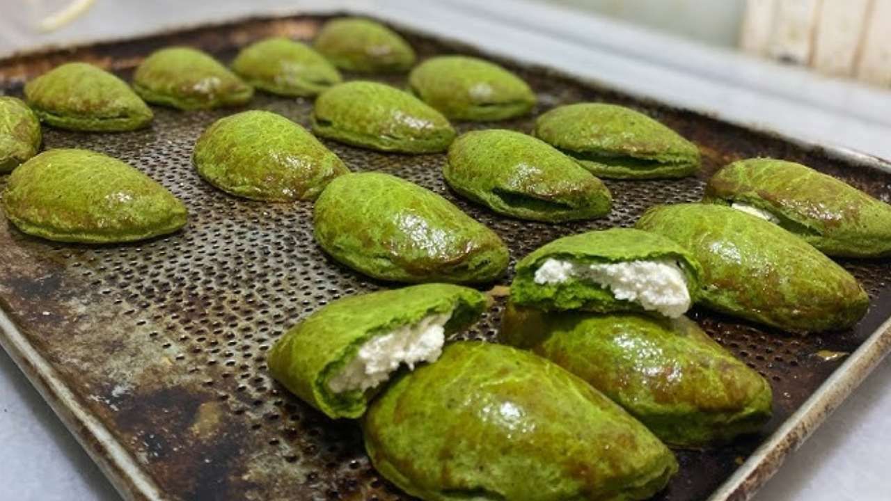 Hamura 1 kaşık eklemek yetiyor; Dereotlu poğaçanın kıyır kıyır olmasını sağlıyor 12