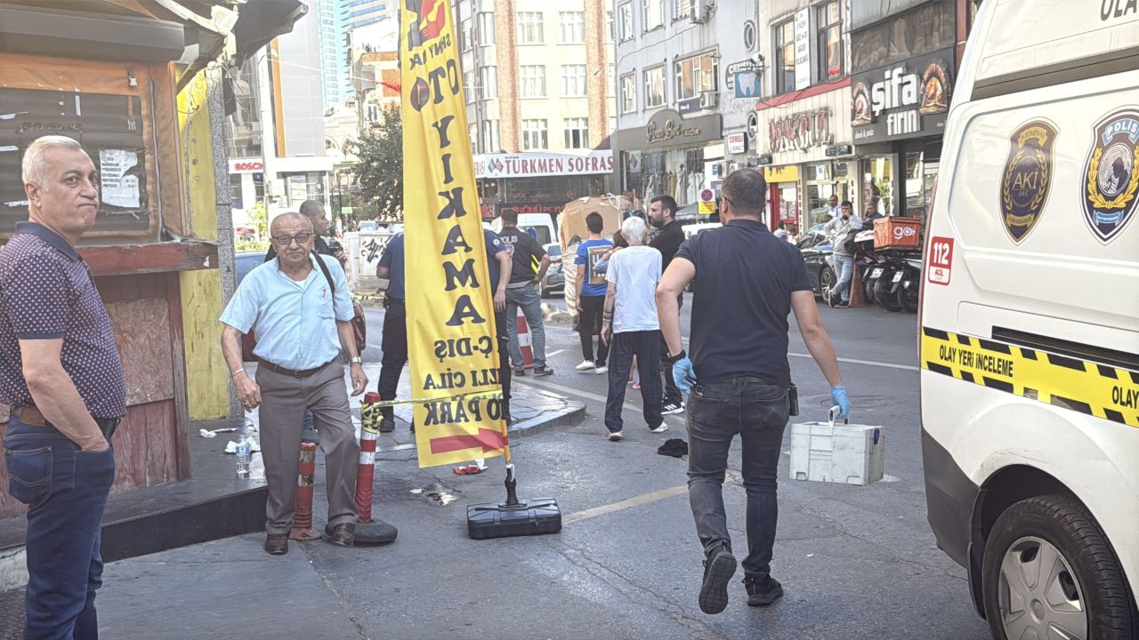 Kağıthane'de silah sesleri! Restoranda yemek yiyen avukata kurşun yağmuru 1
