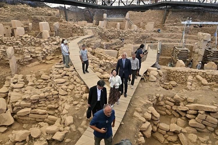 Göbeklitepe’deki gizemli keşfin sırrı ortaya çıktı! Sırtüstü insan heykeli ritüel için mi yerleştirildi? 1
