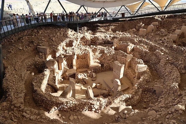 Göbeklitepe’deki gizemli keşfin sırrı ortaya çıktı! Sırtüstü insan heykeli ritüel için mi yerleştirildi? 3