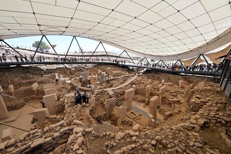 Göbeklitepe’deki gizemli keşfin sırrı ortaya çıktı! Sırtüstü insan heykeli ritüel için mi yerleştirildi? 2
