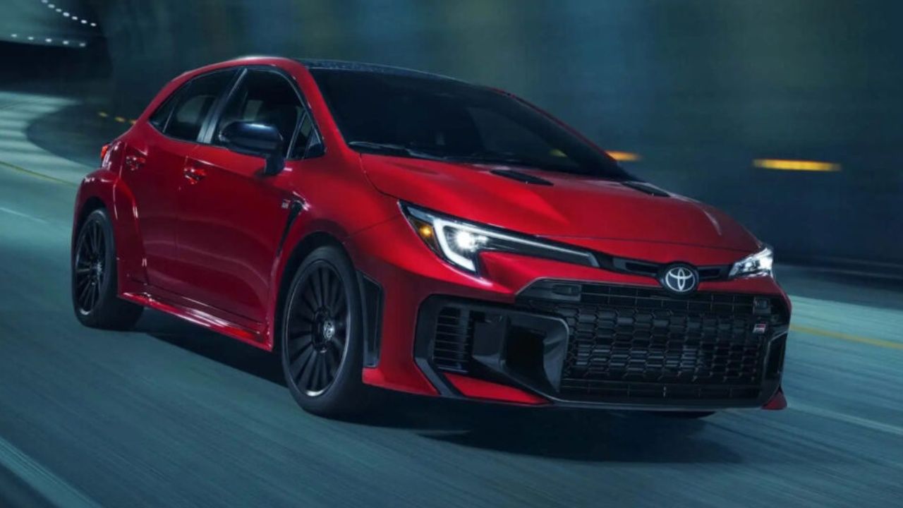 Japon devi Toyota’da 390.000 TL indirim; İsteyene 300.000 TL sıfır faizli kredi geliyor. 9