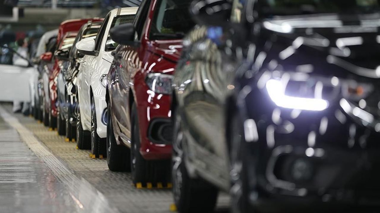 100 kilometredeki tüketimleri tek tek hesaplandı... İşte yakıt cimrisi 10 araç 1
