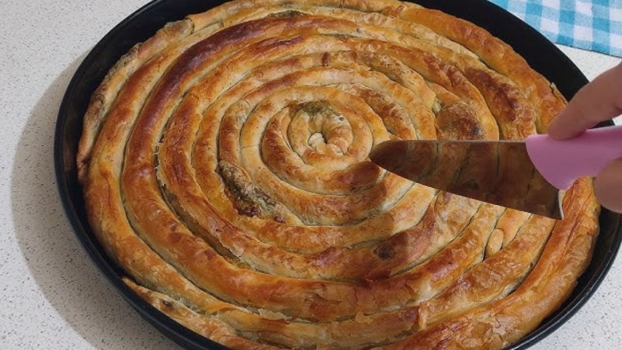 Kastamonu'dan gelen sır... Hamura 1 bardak eklenirse börek asla yumuşamıyor ve çıtır çıtır oluyor! 17