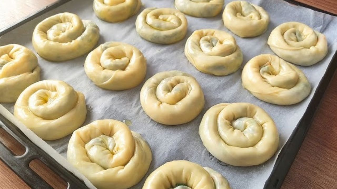 Kastamonu'dan gelen sır... Hamura 1 bardak eklenirse börek asla yumuşamıyor ve çıtır çıtır oluyor! 19