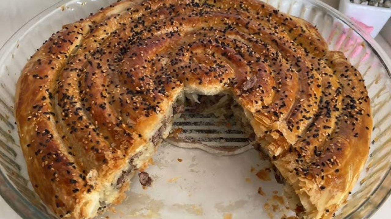 Kastamonu'dan gelen sır... Hamura 1 bardak eklenirse börek asla yumuşamıyor ve çıtır çıtır oluyor! 5