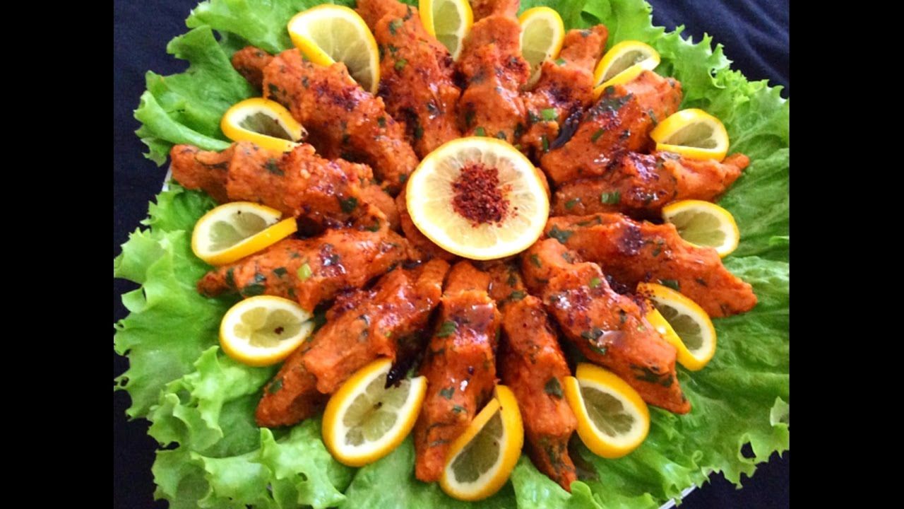 Hatay usulü mercimek köftesinin püf noktası; 1 çay kaşığı ekleyince tam kıvamında ve ölçülü oluyor. 5