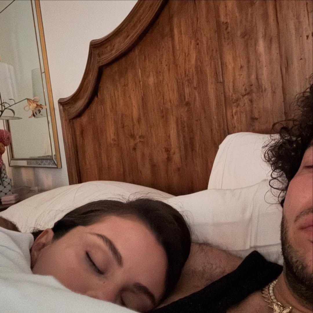 Selena Gomez'in gelinliği ortaya çıktı! Benny Blanco paylaştı! ''Gerçek bir Disney prensesi ile evlendim'' 5