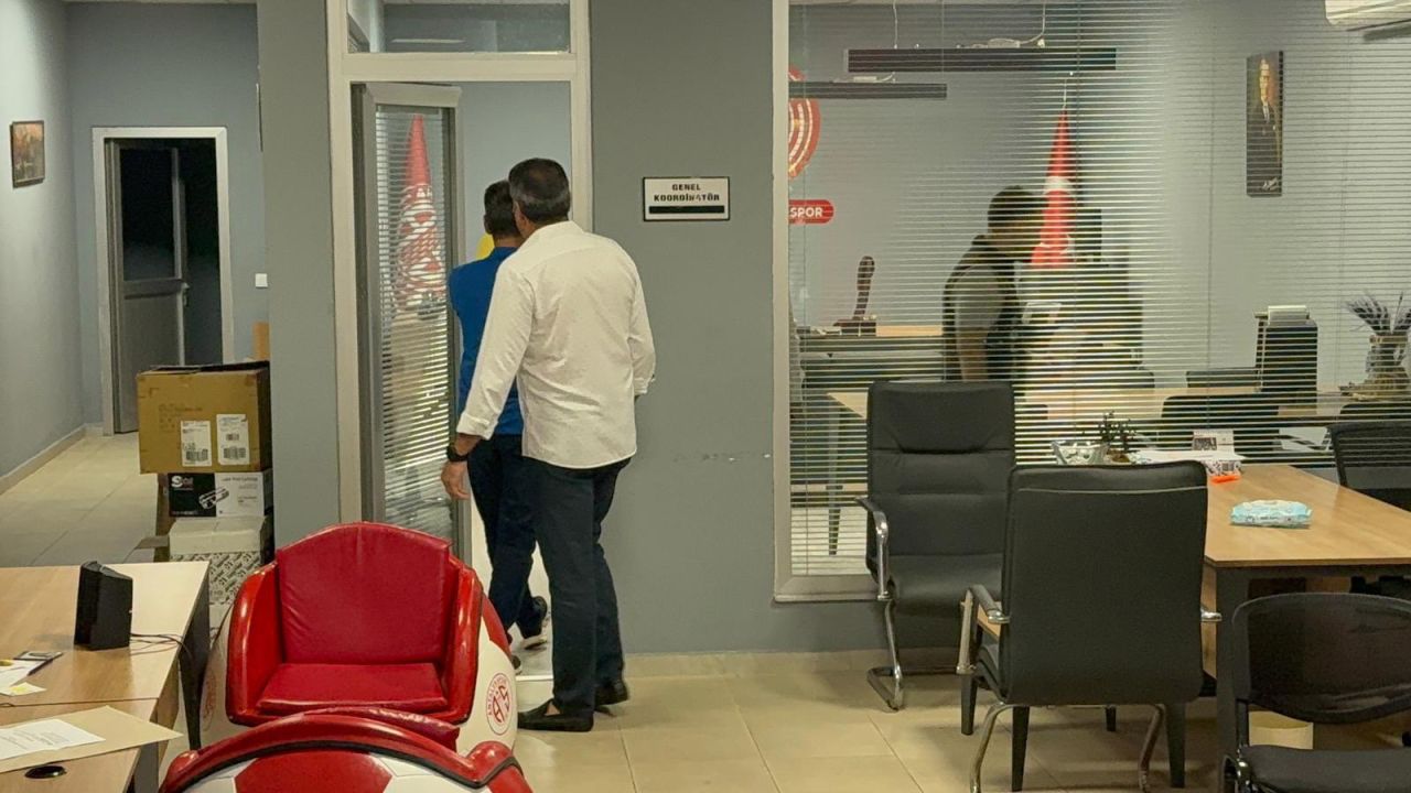 Antalya’da 6 dalga operasyonu! Hafriyat gelirleri üzerinden rüşvet iddiası: 16 gözaltı 3