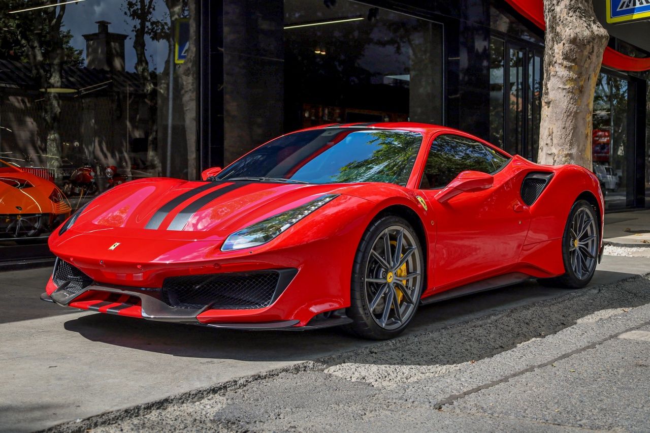 Maliye Ferrari avına başladı! “T” plaka oyunu ortaya çıktı! Yüzlerce lüks araç inceleniyor 1