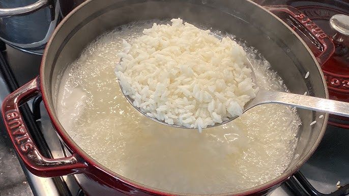 Pirinç pilavını elmas gibi parlatan yöntem; Tencerenin içerisine 1 tane eklemelisiniz 8