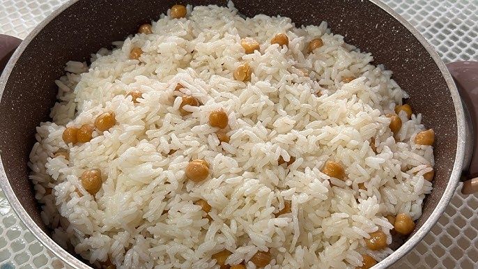 Pirinç pilavını elmas gibi parlatan yöntem; Tencerenin içerisine 1 tane eklemelisiniz 4