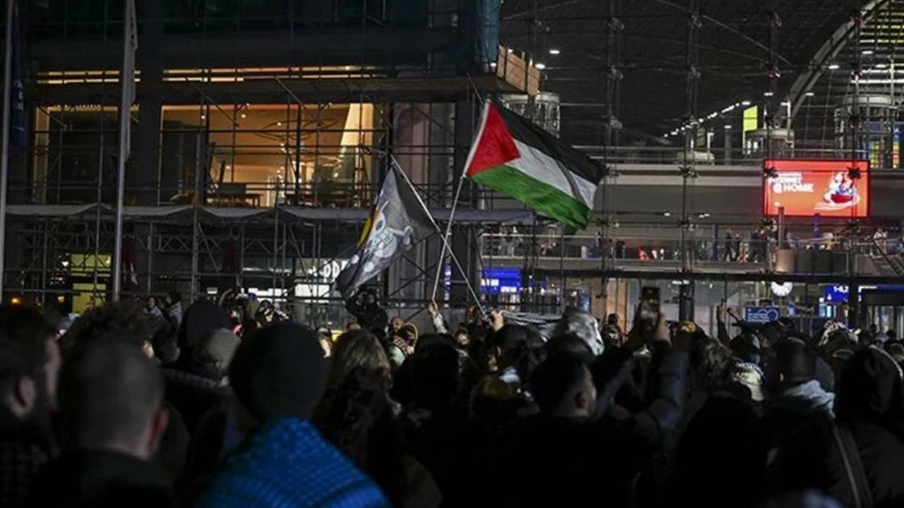 Berlin’den Bogota’ya... Dünya Sumud Filosu’na destek verdi: İsrail protesto edildi 1