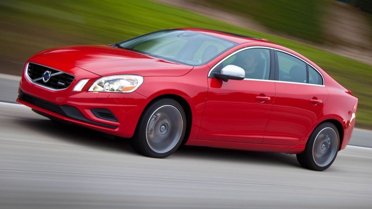 600 bin TL’ye alınabilecek ikinci el otomobiller; Lüks, premium ve spor modeller geliyor. 4