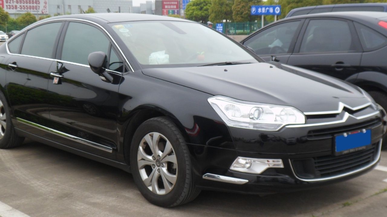600 bin TL’ye alınabilecek ikinci el otomobiller; Lüks, premium ve spor modeller geliyor. 11