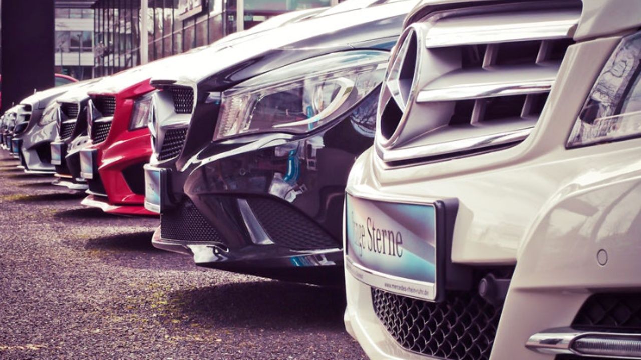 600 bin TL’ye alınabilecek ikinci el otomobiller; Lüks, premium ve spor modeller geliyor. 2