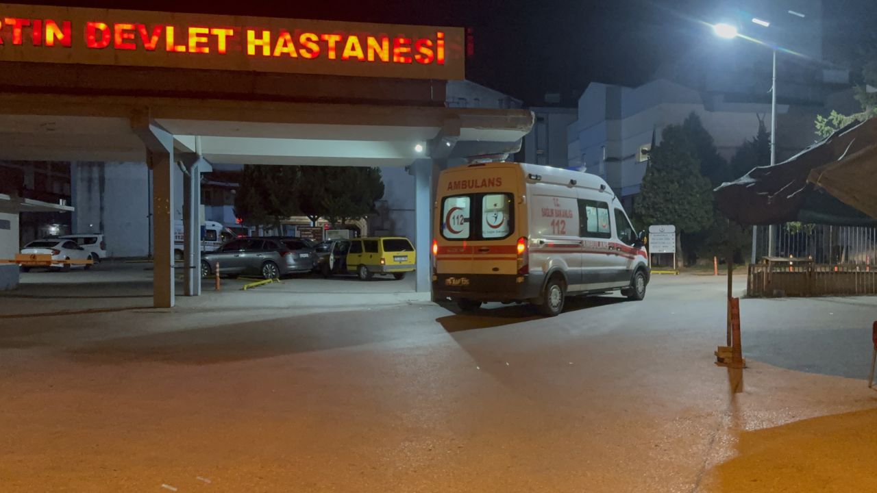 Vardiyada panik! Bartın’da kauçuk fabrikasında gaz sızıntısı: 32 işçi hastanelik oldu 2