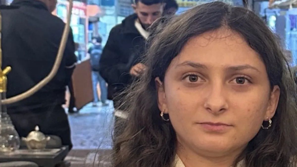 Kılıçlı yemin sonrası TSK’dan ihraç edilen Teğmen Ebru Eroğlu’nun son hali gündem oldu 1
