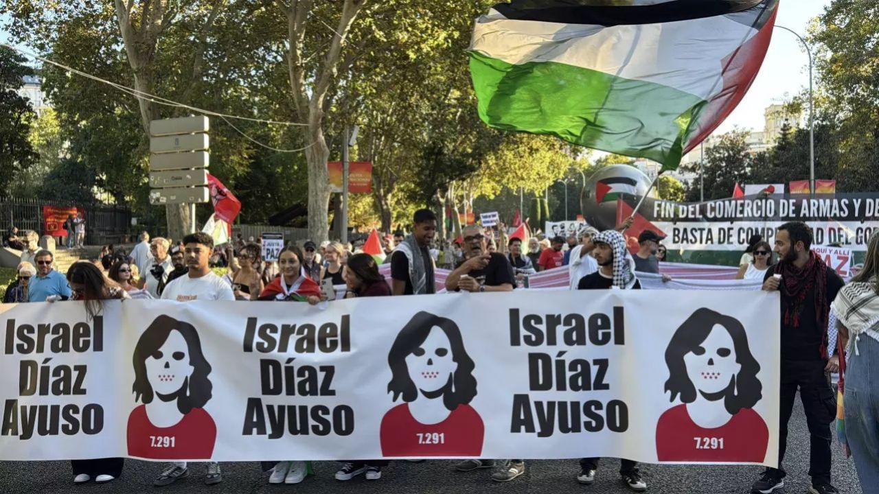 Avrupa katil İsrail'e karşı ses! Sumud Filosu’na destek gösterileri devam ediyor 2