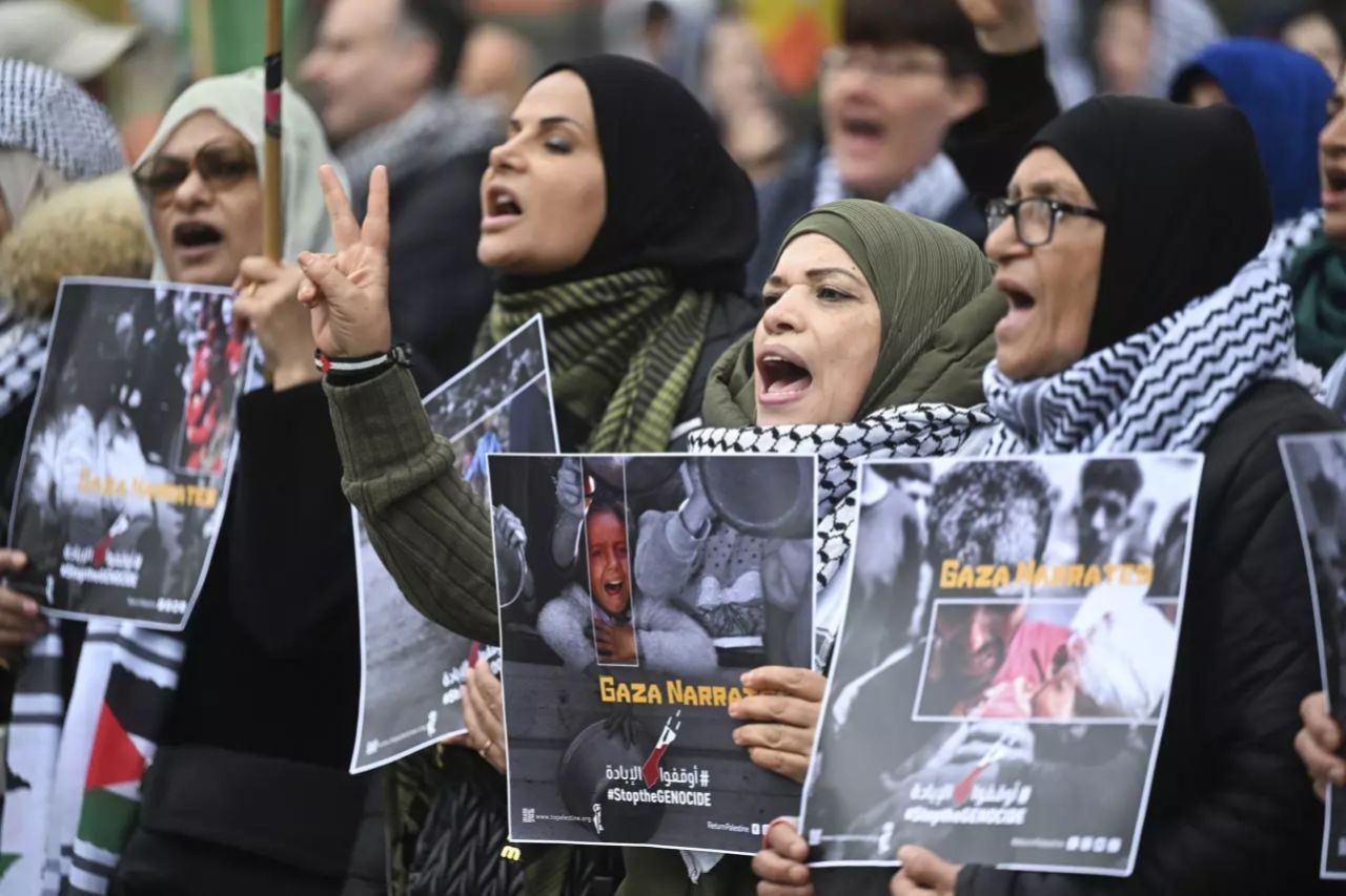 Avrupa katil İsrail'e karşı ses! Sumud Filosu’na destek gösterileri devam ediyor 9