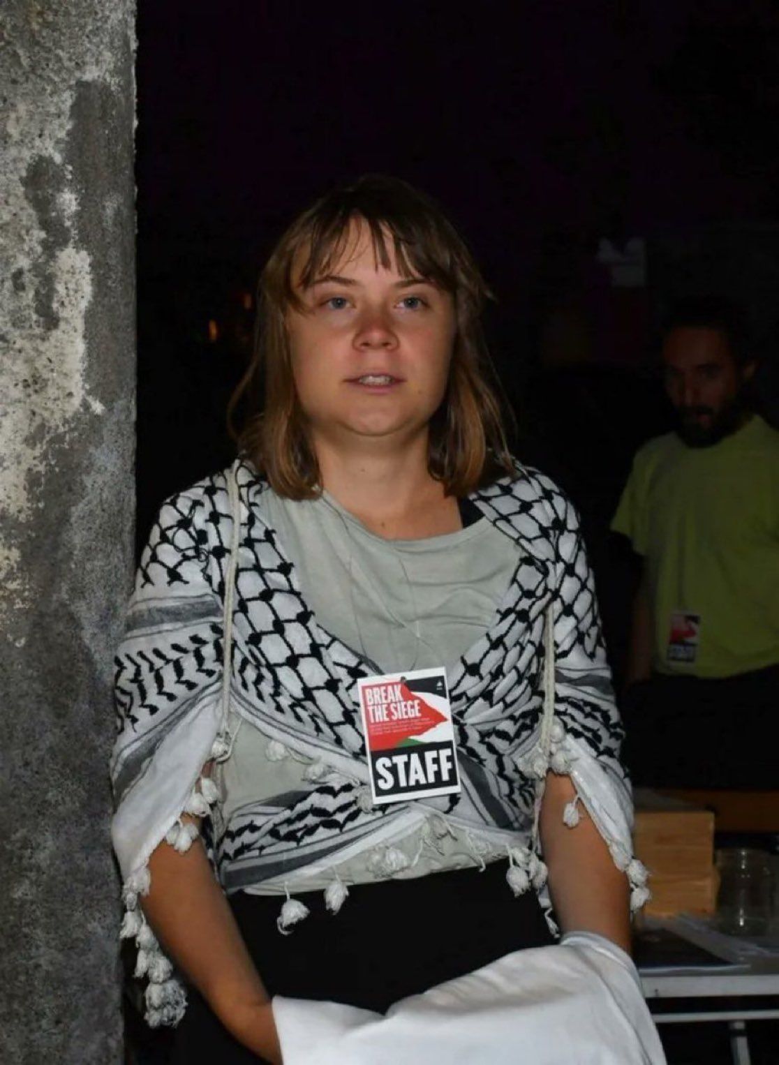 Sumud aktivistlerinin sözleriyle İsrail vahşeti... "Bunlar insan değil, canavar! Özel bölgeme elleriyle vurdular! Çıplak arama yaptılar" 13