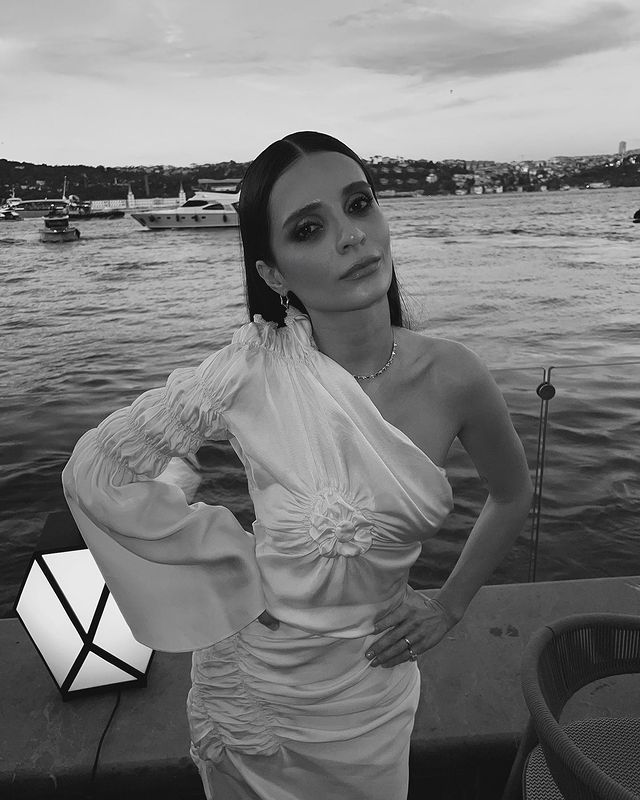 İstanbul'da ünlü isimlere uyuşturucu soruşturması! Gözaltına alındılar: Dilan Polat, Hadise, Simge Sağın, İrem Derici, Feyza Altun... 5