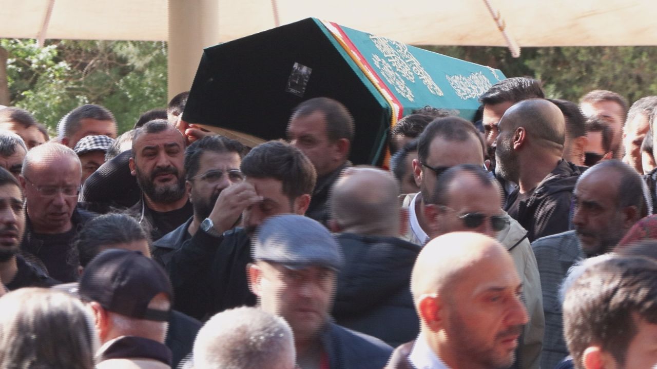 Silahlı saldırıda yaşamını yitiren Serdar Öktem toprağa verildi 1