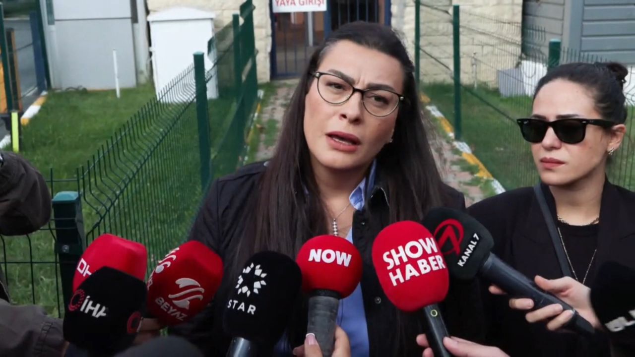Uyuşturucu soruşturması! İşlemleri tamamlanan ünlüler Adli Tıp Kurumu'ndan ayrıldı 5