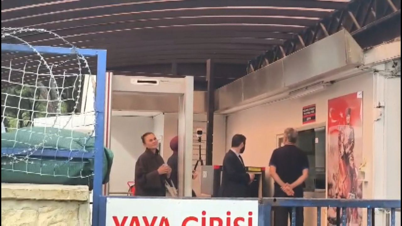 Uyuşturucu soruşturması! İşlemleri tamamlanan ünlüler Adli Tıp Kurumu'ndan ayrıldı 9