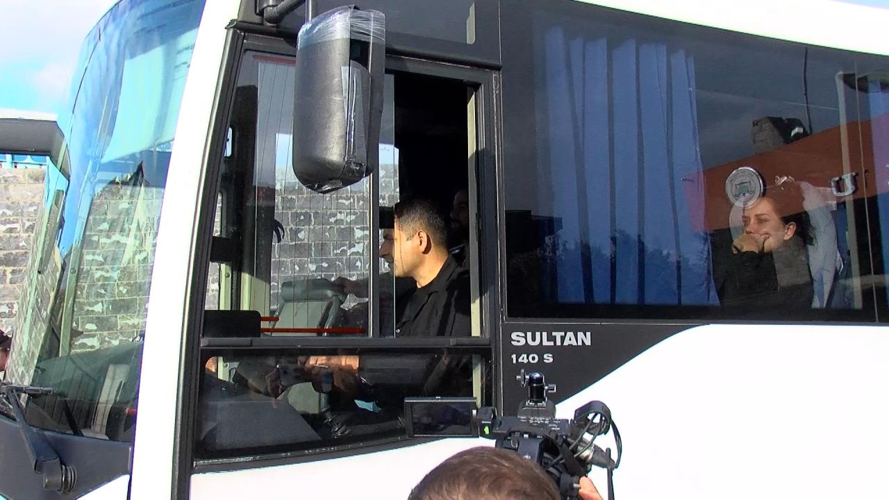 Uyuşturucu soruşturması! İşlemleri tamamlanan ünlüler Adli Tıp Kurumu'ndan ayrıldı 8