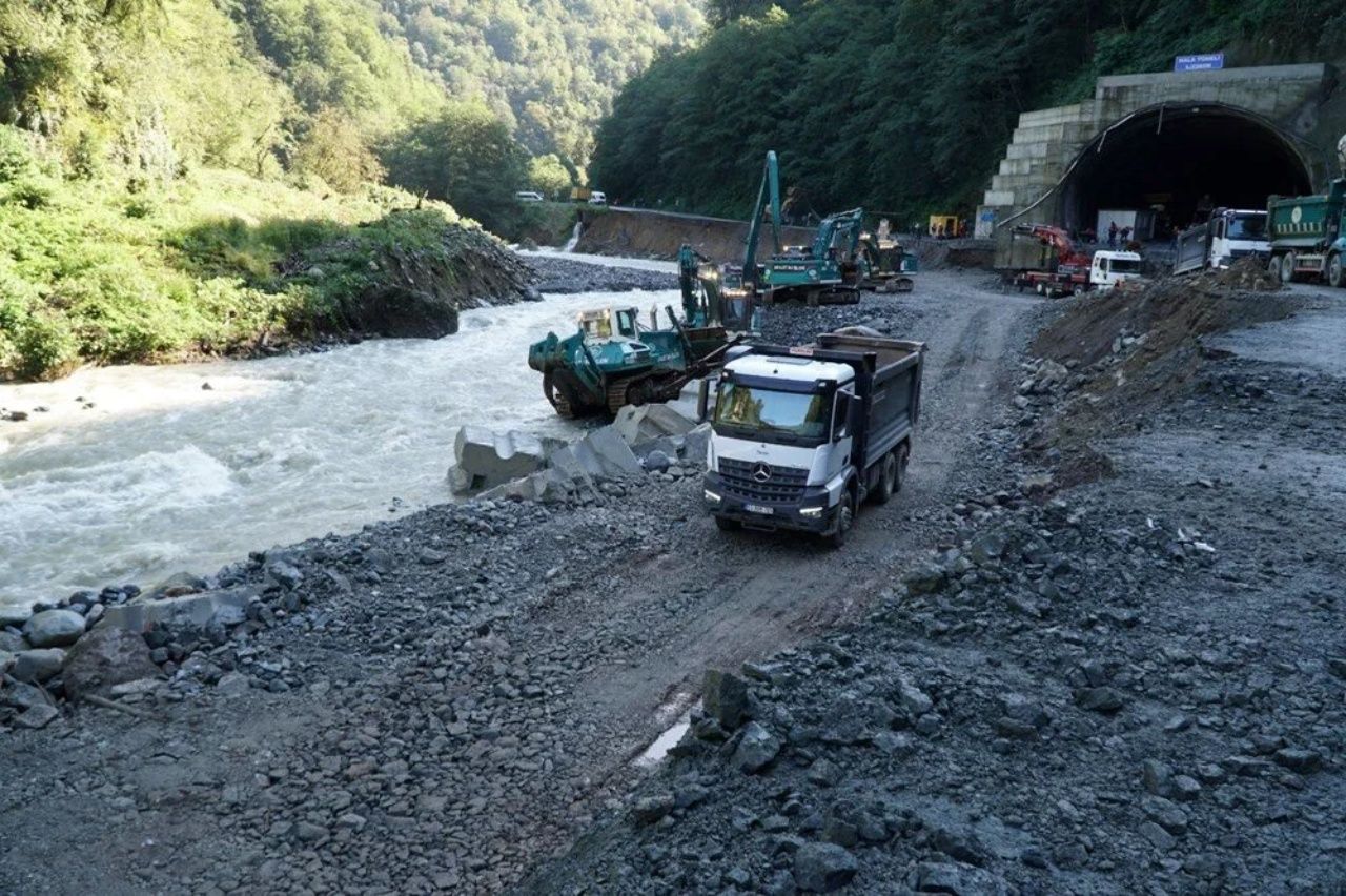 Rize'de sel felaketinin bilançosu! Hasarın maddi boyutu 1,2 milyar lira 7