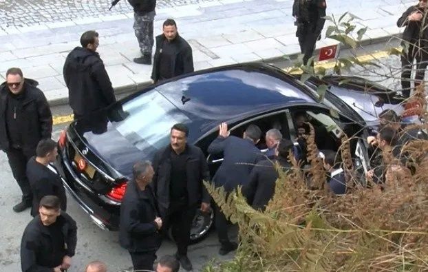 Cumhurbaşkanı Erdoğan memleketi Rize’de! Komşularıyla sohbet etti, Ayder’de incelemelerde bulundu 3