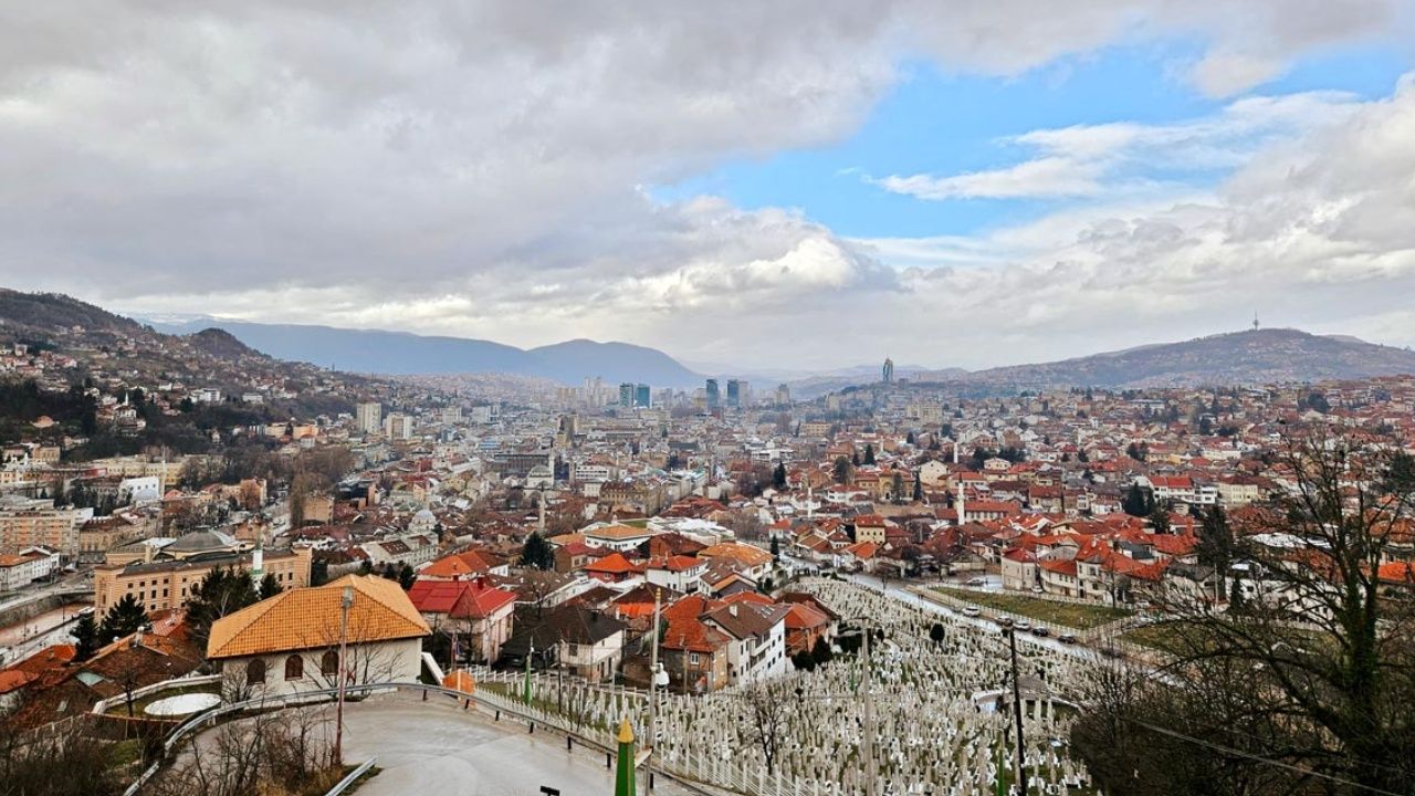Türkiye’den akın akın gidenlerin tercih ettiği 5 ülke. Yaşam ucuz vize de istemiyor! 4