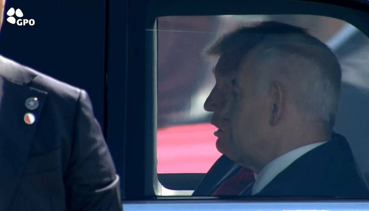 Donald Trump, İsrail Parlamentosu'nda anı defterini imzaladı! "Yeni bir başlangıç" 2