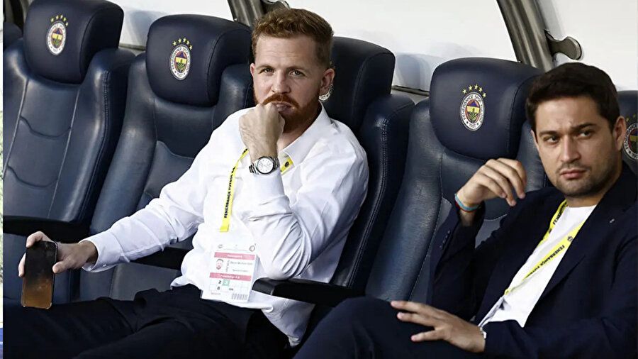 Fenerbahçe'de flaş karar! Sadettin Saran bir ismin daha biletini kesti: Ali Koç'un gözdesi ayrılıyor 5