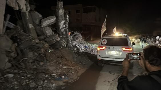 İsrail açıkladı! Hamas sözünü tuttu! İsraillilerin cesetleri teslim edildi! 1