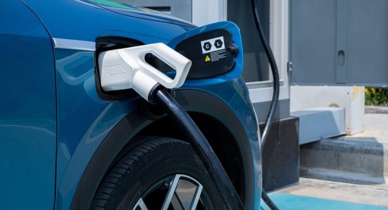 Elektrikli araç satışında rekor! Küresel satışlar 2 milyon eşiğini aşarak rekor kırdı 8