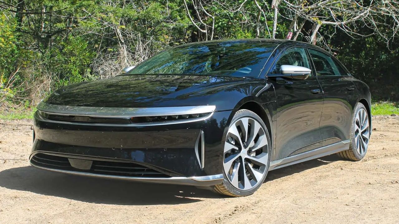 En uzun menzile sahip 10 elektrikli otomobil! Liste başı ne BYD ne de Tesla oldu 15