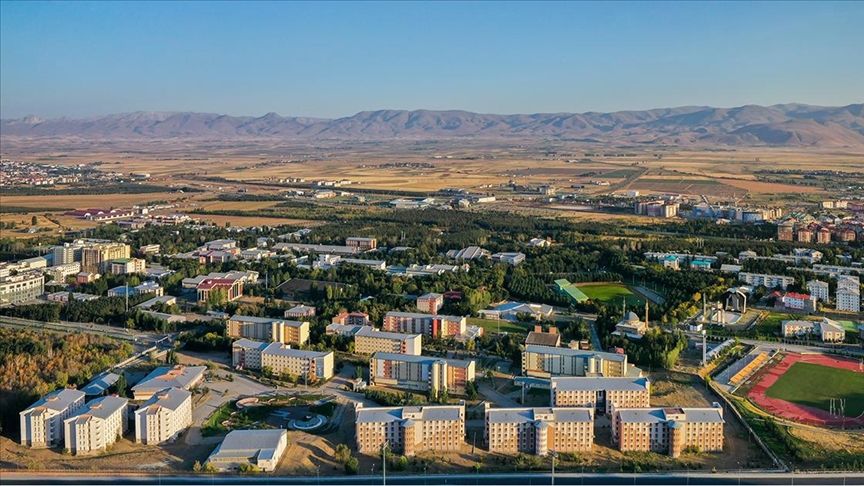 Türkiye’nin en iyi 30 hukuk fakültesi. Zirvede ne Koç ne de Boğaziçi Üniversitesi var 8