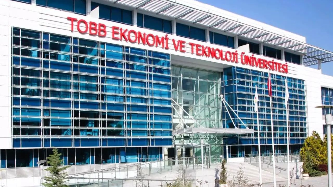 Türkiye’nin en iyi 30 hukuk fakültesi. Zirvede ne Koç ne de Boğaziçi Üniversitesi var 25