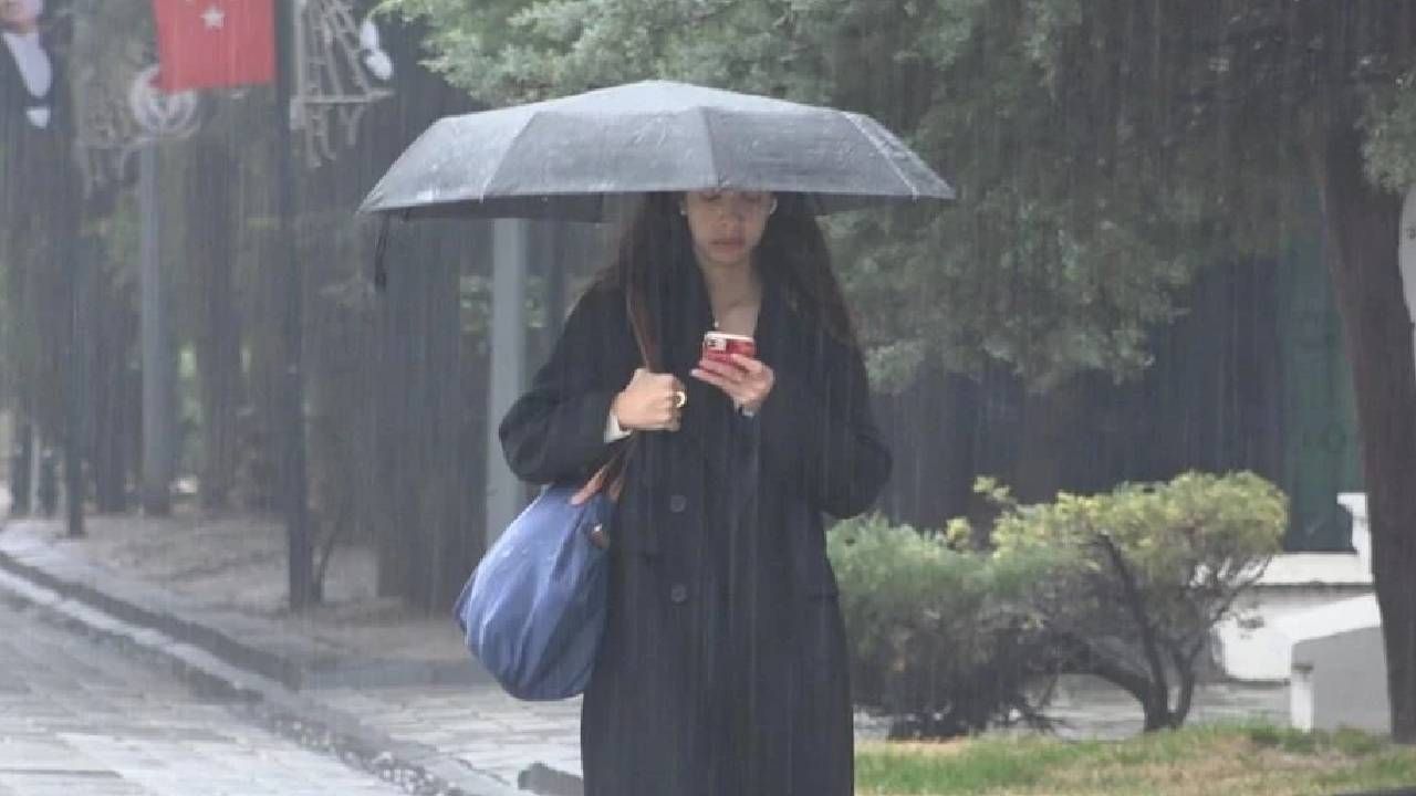 Sıcaklıklar düşüyor... Meteoroloji’den İstanbul için sağanak yağış uyarısı! İşte il il hava durumu tahmini 3